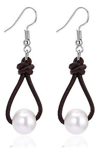 Aretes Anzuelo - White Pearl Dangle Earrings On   Lea