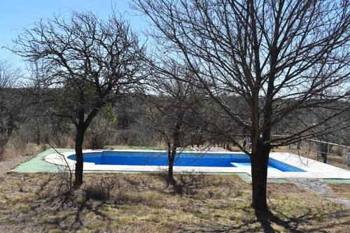 Casa De Campo Con Costa De Rio