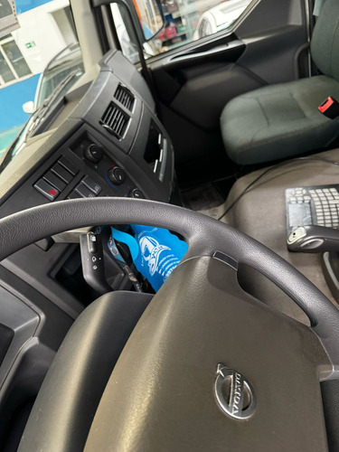 Volvo Vm 330 4x2 Unico Dono Impecavel