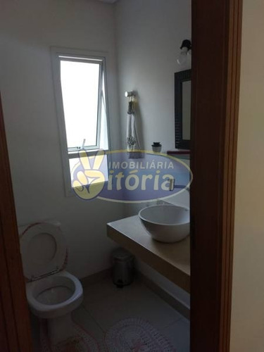 Imagem 15 de 26 de Sobrado 3 Dorm, 3 Suíte, 4 Vagas, 253,77 M - 7950