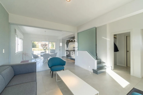 Casa Modernizada 5 Dormitorios En El Corazón De La Península - Ref : Pbi15014