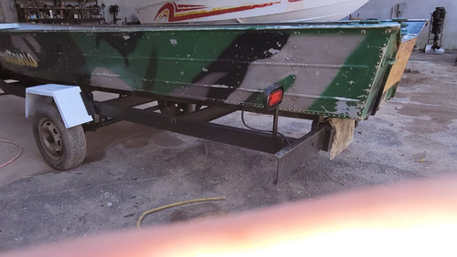 Barco De Pesca De Aluminio , Tipo Bote Para Ate 3 Pessoas .