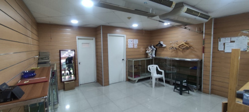 Carrizal, Centro Comercial La Cascada