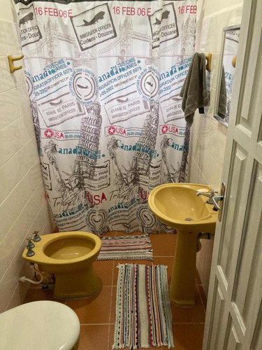 Casa De 3 Quartos, Sendo 1 Suite E 2 Quartos C Banheiro