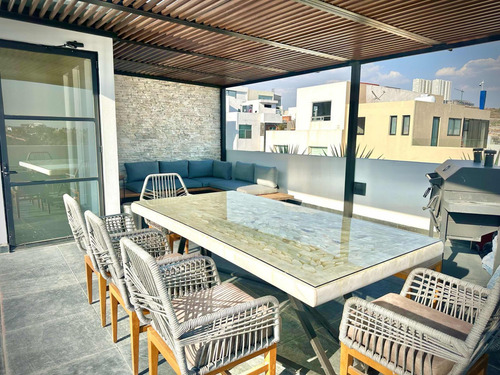 Casa En Venta En Zona Esmeralda