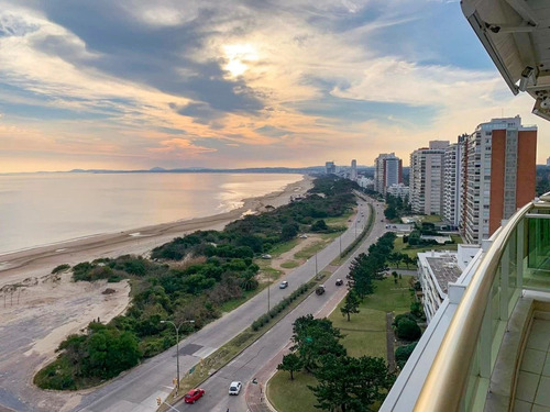 Imagen 8 de 16 de Apartamento 3 Dormitorios En Playa Mansa, Punta Del Este - Coral Tower
