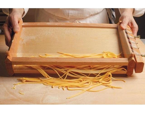 Imagen 3 de 4 de Pastalinda Chitarra Para Spaghetti / Fettuccine