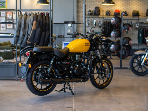 Imagen 14 de 25 de Royal Enfield Meteor Fireball Amarilla Reserva Hoy