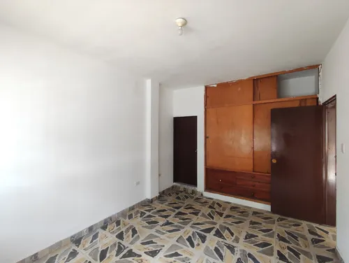 Casa En Venta En Popular. Cod V30674