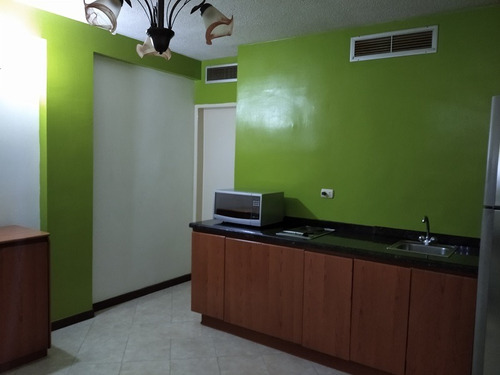 Imagen 3 de 7 de Apartamento En Venta Lecheria C R Guaica Suites