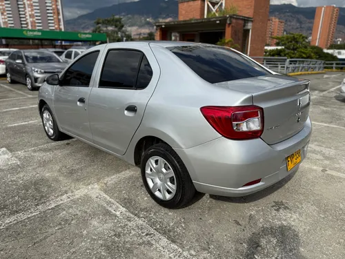 Renault Logan 1.6 Authentique / Life