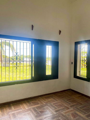 Venta 2 Casas Terreno Esquina Rambla Costanera