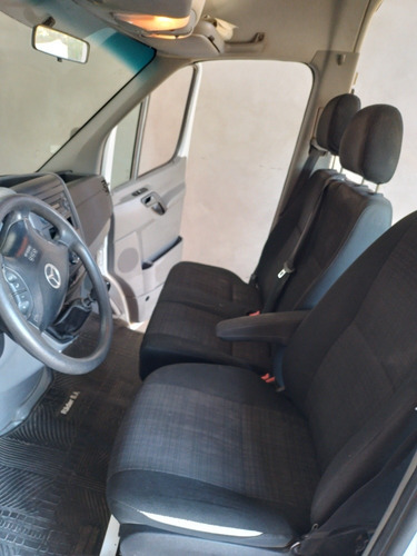 Imagen 12 de 20 de Mercedes-benz Sprinter 2016 2.1 415 Combi 3665 150cv 15+1 Te