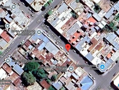 Casa En Venta - 3 Dormitorios 1 Baño - Cochera - 433mts2 - Azul