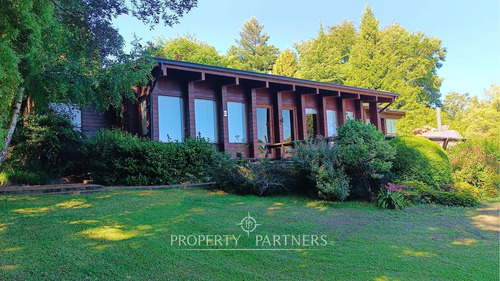 Casa Con Linda Playa En Lago Panguipulli