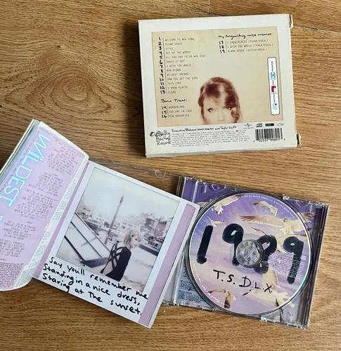 Taylor Swift 1989 Cd Deluxe Edition + Sin Polaroids (Usado)