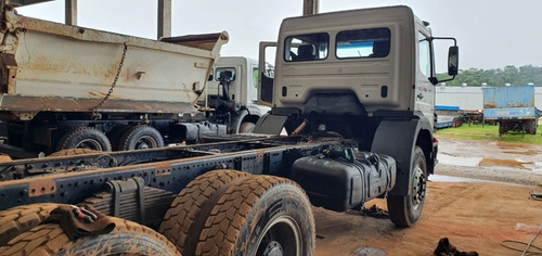 - Mercedes-benz Axor 2831 6x4 Ano 2011 Chassi Traçado