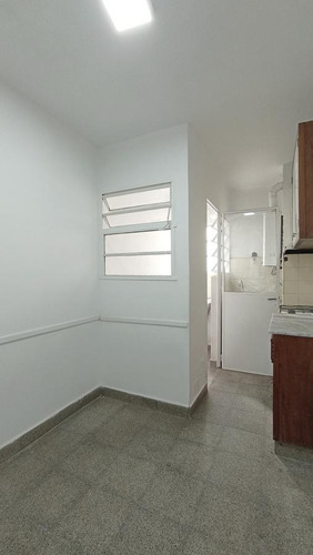 Imagen 8 de 17 de Departamento Un Dormitorio Centro Amplio Balcón