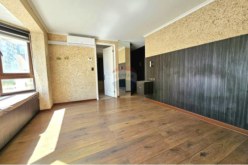 4 Dormitorios Amplios Y Renovado. Departamento