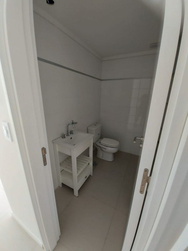 Imagen 3 de 14 de Venta Semipiso De 2 Amb A La Calle C/cochera