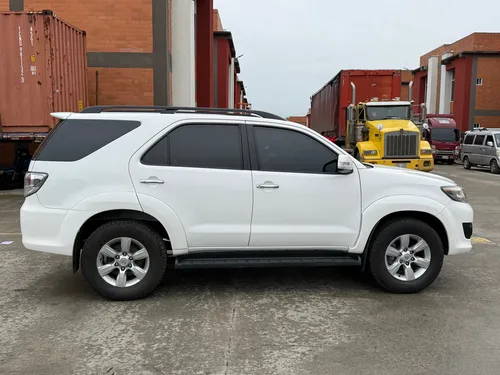 Toyota Fortuner 2.7l 4x2