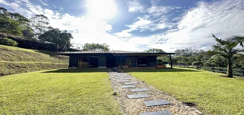 Casa Campestre Amoblada En Arriendo Sector Ojo De Agua (rionegro) (27078).