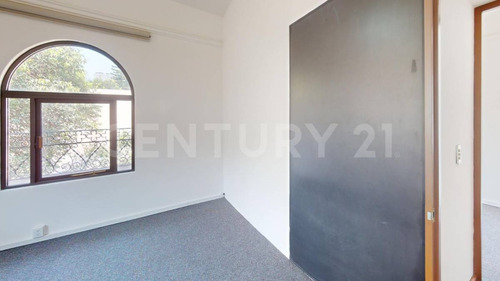 Venta De Espectacular Casa Con Uso De Suelo Para Oficinas En La Anzures