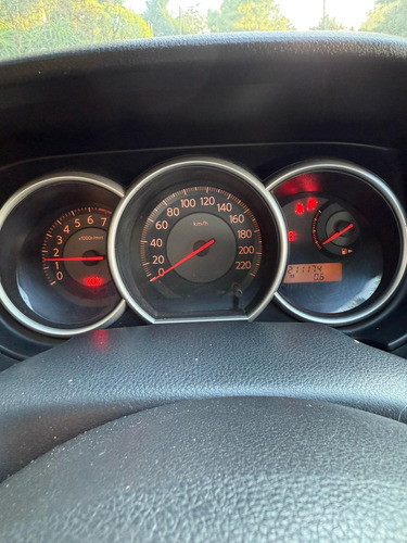 Nissan Tiida 1.8 Visia Plus