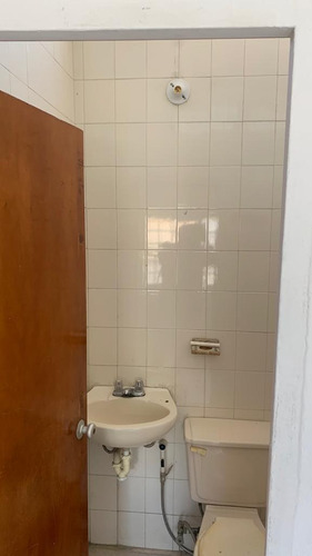 Imagen 3 de 11 de Quinta En Venta Para Remodelar - Turmero - 04145880139