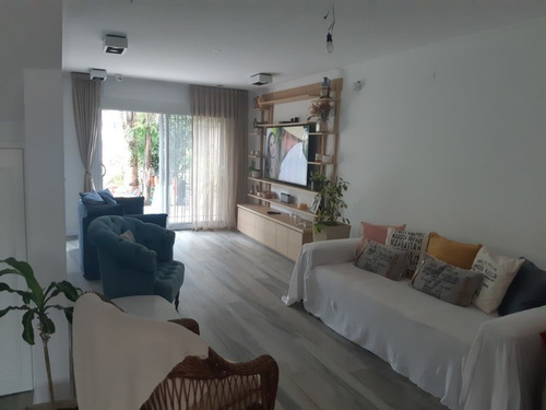 Imagen 4 de 14 de Chalet En Venta En Parque Leloir