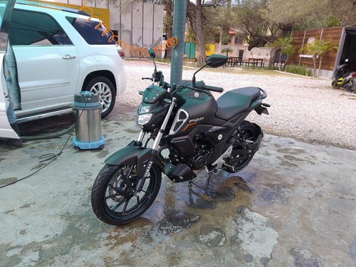 Bonita Yamaha Fz 3.0 Full Injection 2022 Color Negro Mate