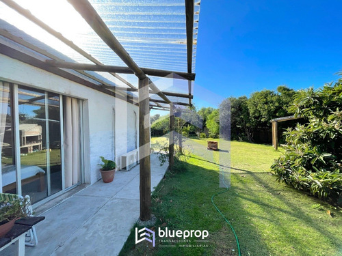 Imagen 16 de 22 de Casa En Venta En Punta Ballena, Zona De Las Grutas A Solo Dos Cuadras Del Mar !