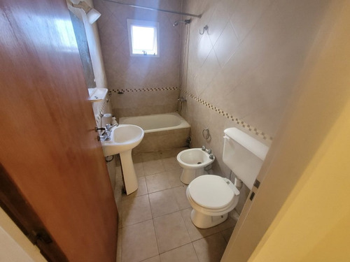 Imagen 3 de 10 de Departamento En Venta En Lanus Oeste