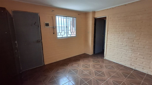 Casa En Venta De 1 Dorm. En El Bosque