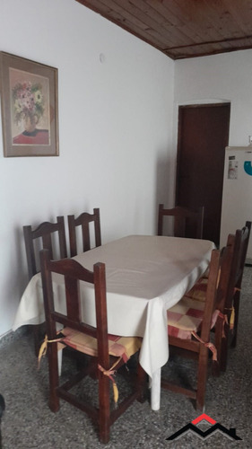 Calle 4 Nº 6827- Venta En Block + Con Fondo De Comercio Ferreteria En Actividad