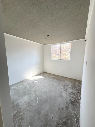Apartamento En Obra Gris En Conjunto Residencial Costarena Suites