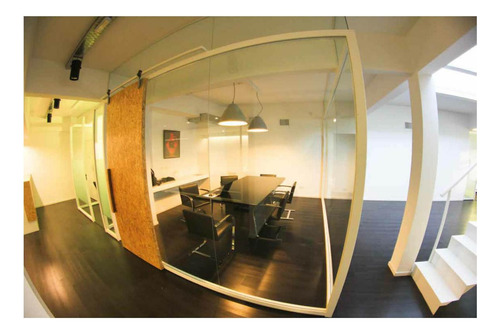 Oficina De 221 M2. En Casco Histórico. Ideal Para Renta.