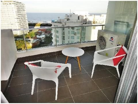 Apartamento En Venta 3 Dormitorios- Playa Brava (ref: Atm-1426)