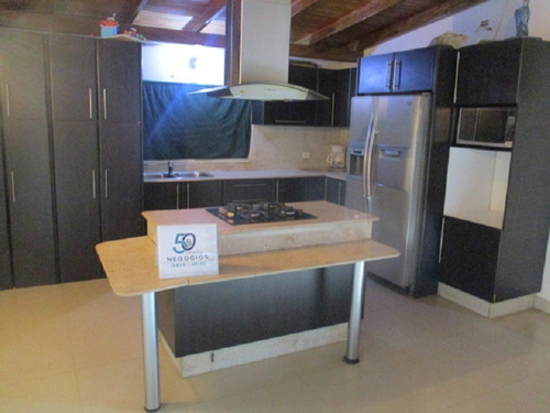 Imagen 5 de 10 de Posada Con Apartamento Y Locales Comerciales