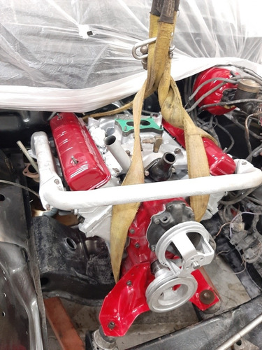 Ford Loba V8