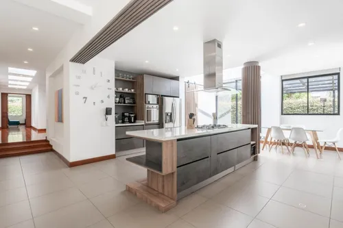 Casa En Venta En Guaymaral. Cod V9884