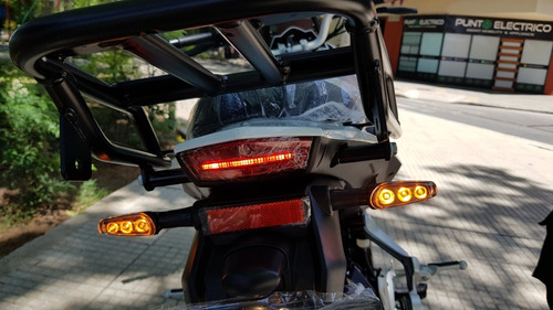 Imagen 5 de 15 de Benelli Trk 251 Abs, Cubiertas Metzeler En Stock Agrobikes
