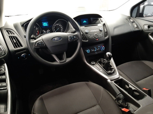 Imagen 7 de 11 de Ford Focus S 1.6 Nafta 5 Puertas Aa475 Lum