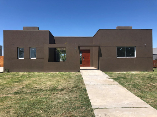 Casa Sobre Lote Interno En Venta, Barrio Norte El Cantón, Escobar