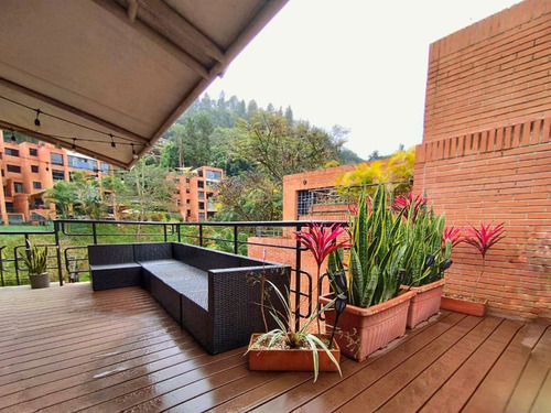Imagen 23 de 26 de Townhouse En La Urbanización Residencial Bosque Encantado La Boyera El Hatillo Caracas