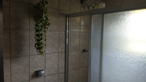 Imagem 26 de 30 de Chácara 15mil M2, Rica Em Água Com Nascentes, Tanque Com Peixes E Rio, Casa Sede Com 3 Dormitórios /1suíte, Casa Caseiro, Canil, Baia, Pomar, Piscina - Ch00253 - 70809480