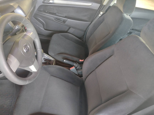 Imagem 10 de 11 de Chevrolet Vectra 2.0 Mpfi Gt Hatch 8v Flex 4p Manual