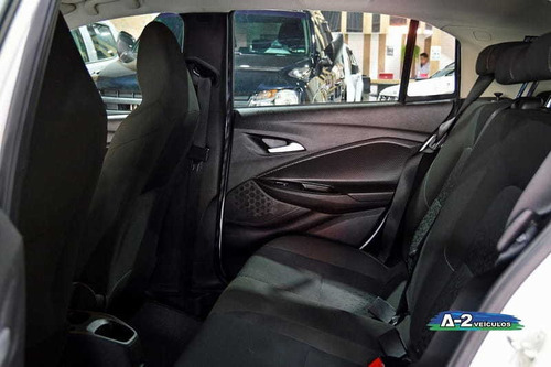 Imagem 4 de 11 de Chevrolet Onix Lt 1.0 2020