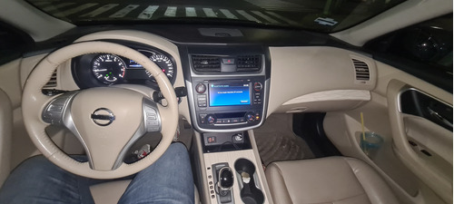 Nissan Altima 2.5 Advance Navi Cvt