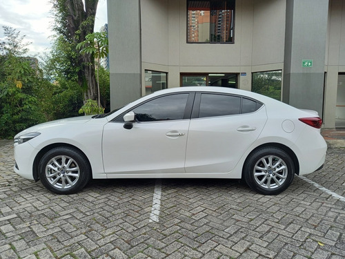 Mazda 3 Touring